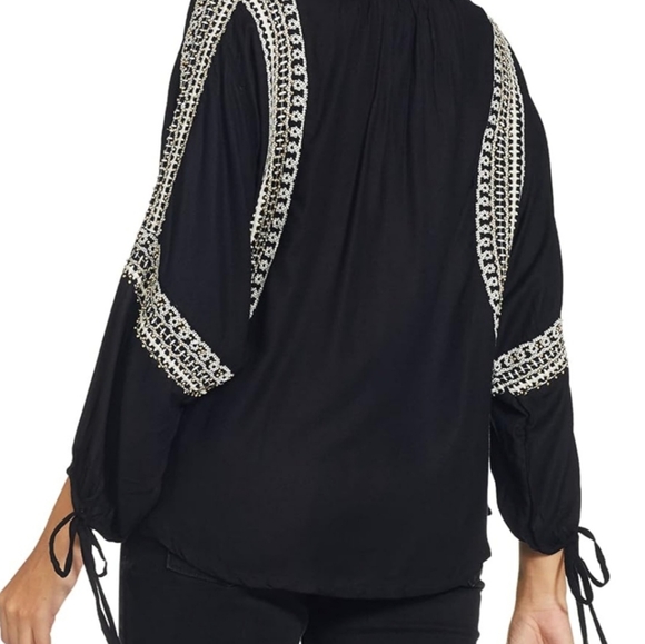 Sweet Magnolias Beaded Boho Top with Tassel Sleeves Size XXL: Effortless Style - Picture 3 of 6